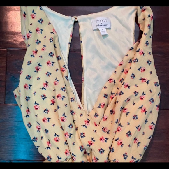 yellow jumper - Picture 2 of 2